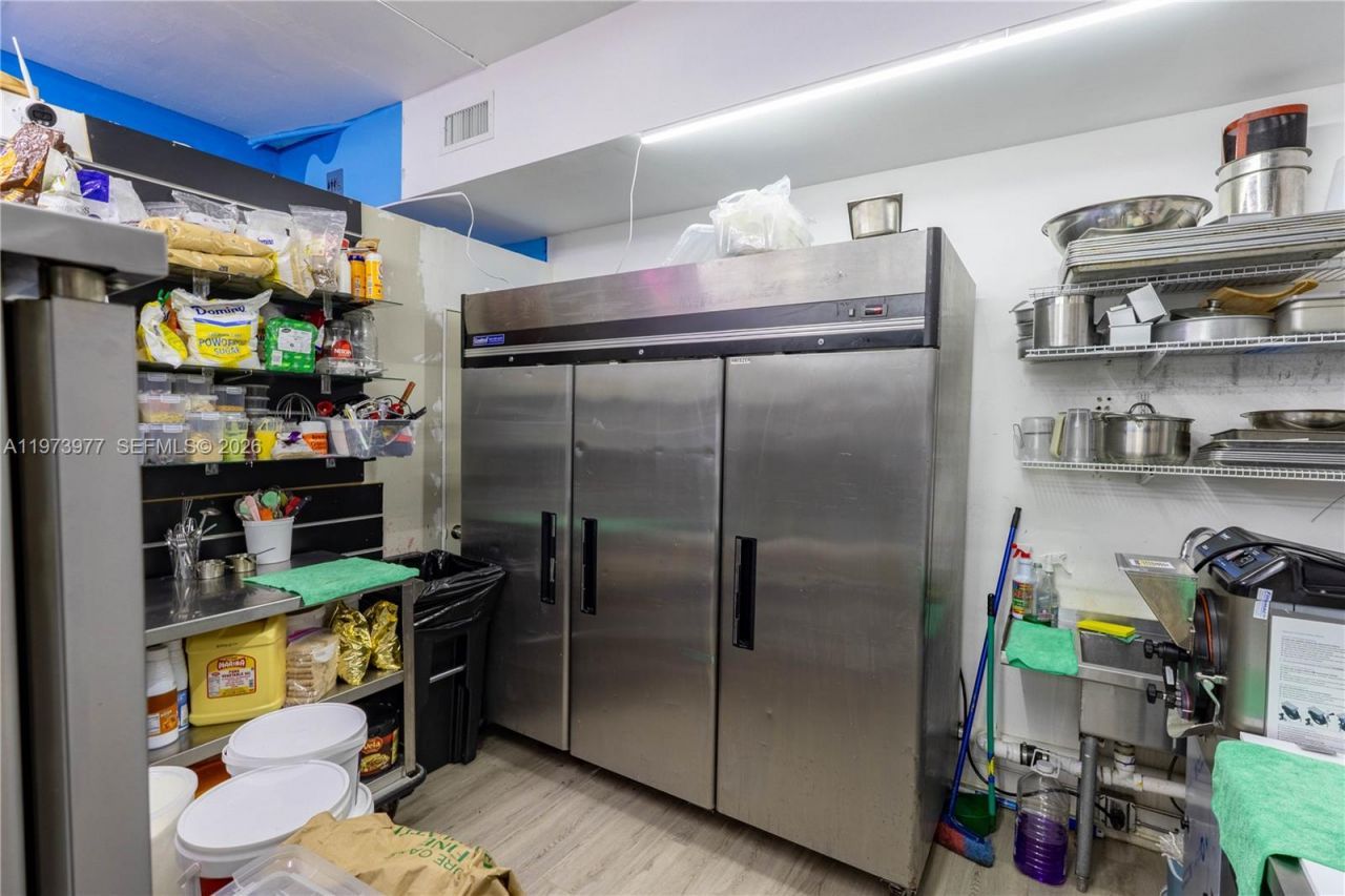 700 SW 17th Ave , Miami, FL 33135 Photo