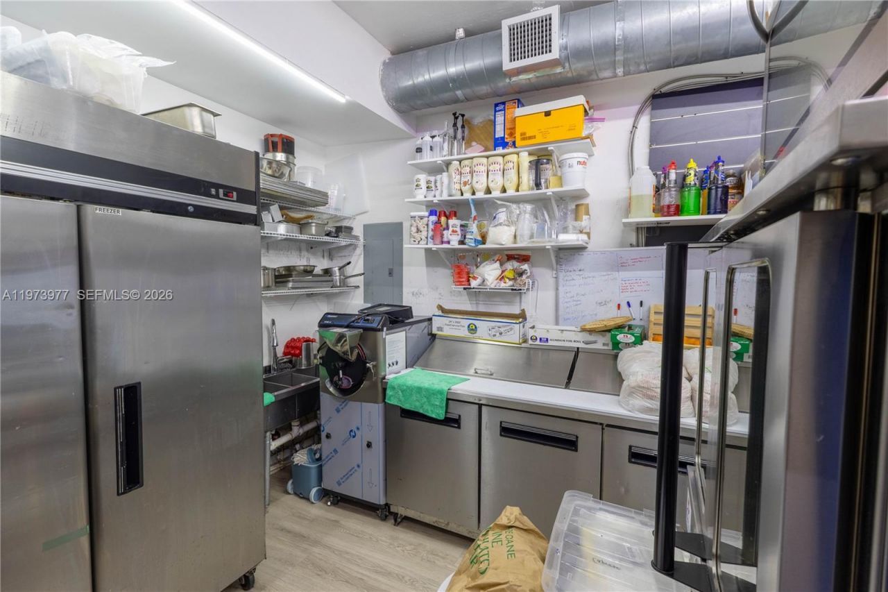 700 SW 17th Ave , Miami, FL 33135 Photo