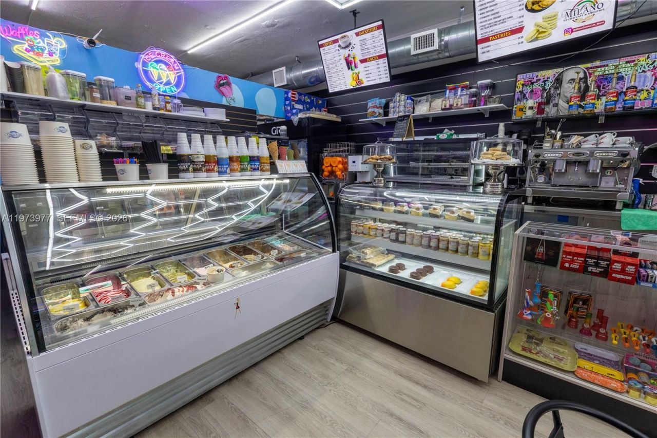 700 SW 17th Ave , Miami, FL 33135 Photo