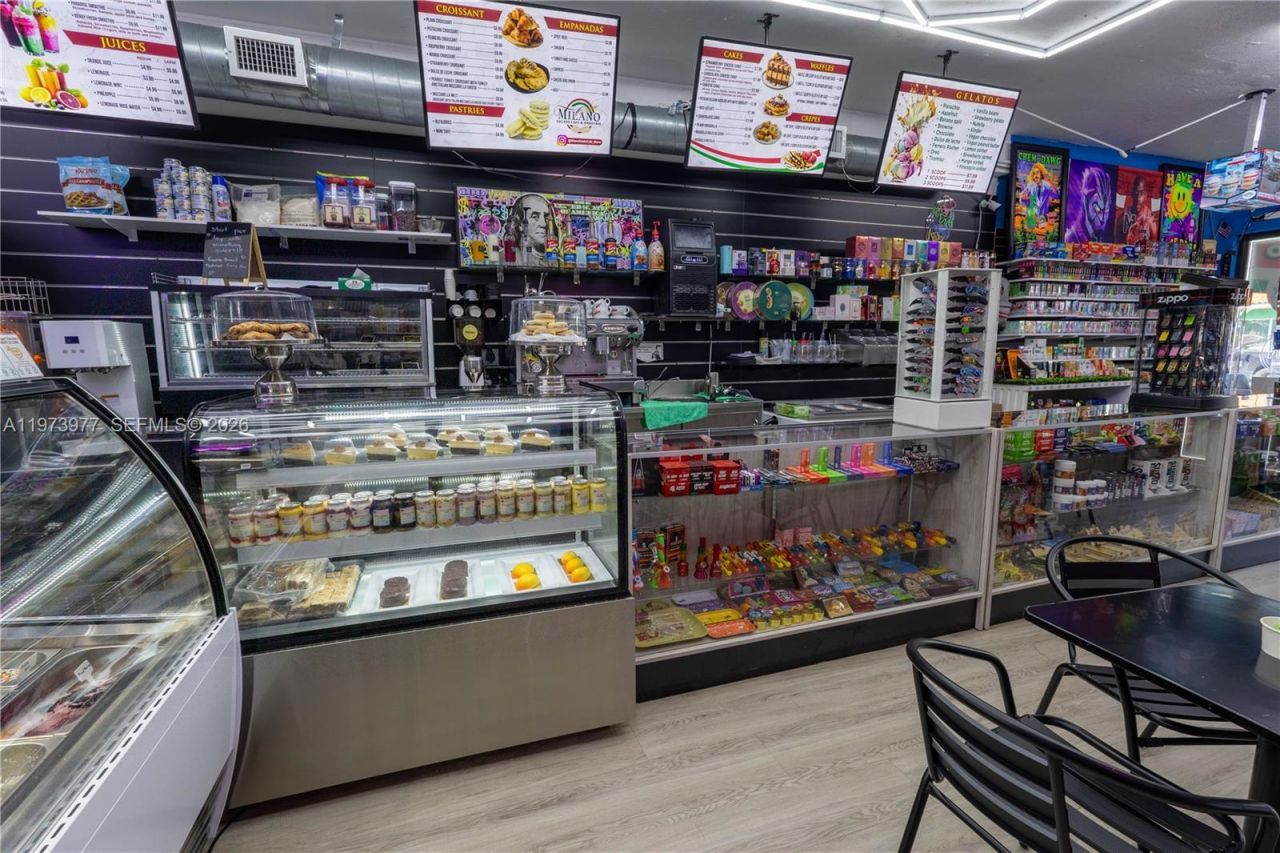 700 SW 17th Ave , Miami, FL 33135 Photo