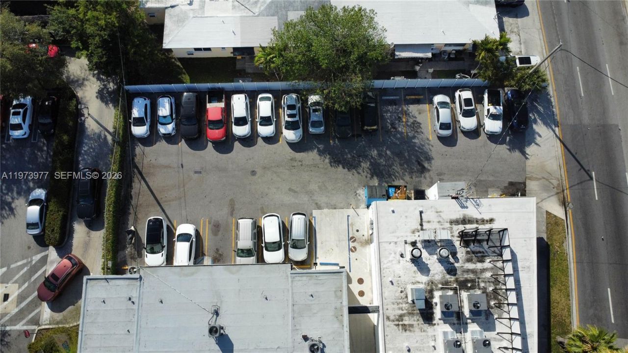 700 SW 17th Ave , Miami, FL 33135 Photo