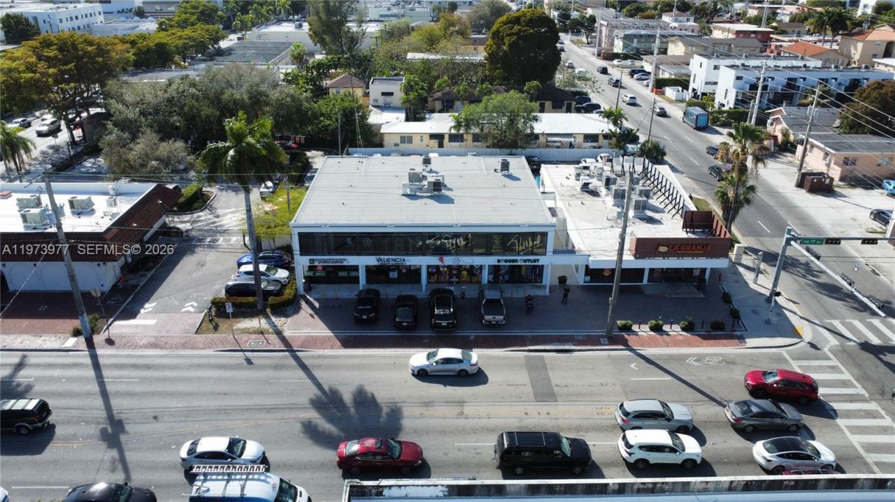 700 SW 17th Ave , Miami, FL 33135 Photo