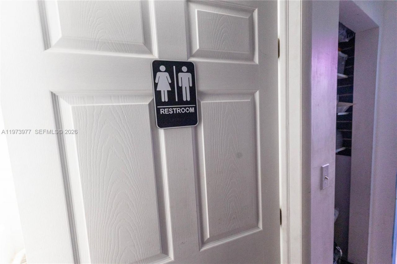 700 SW 17th Ave , Miami, FL 33135 Photo