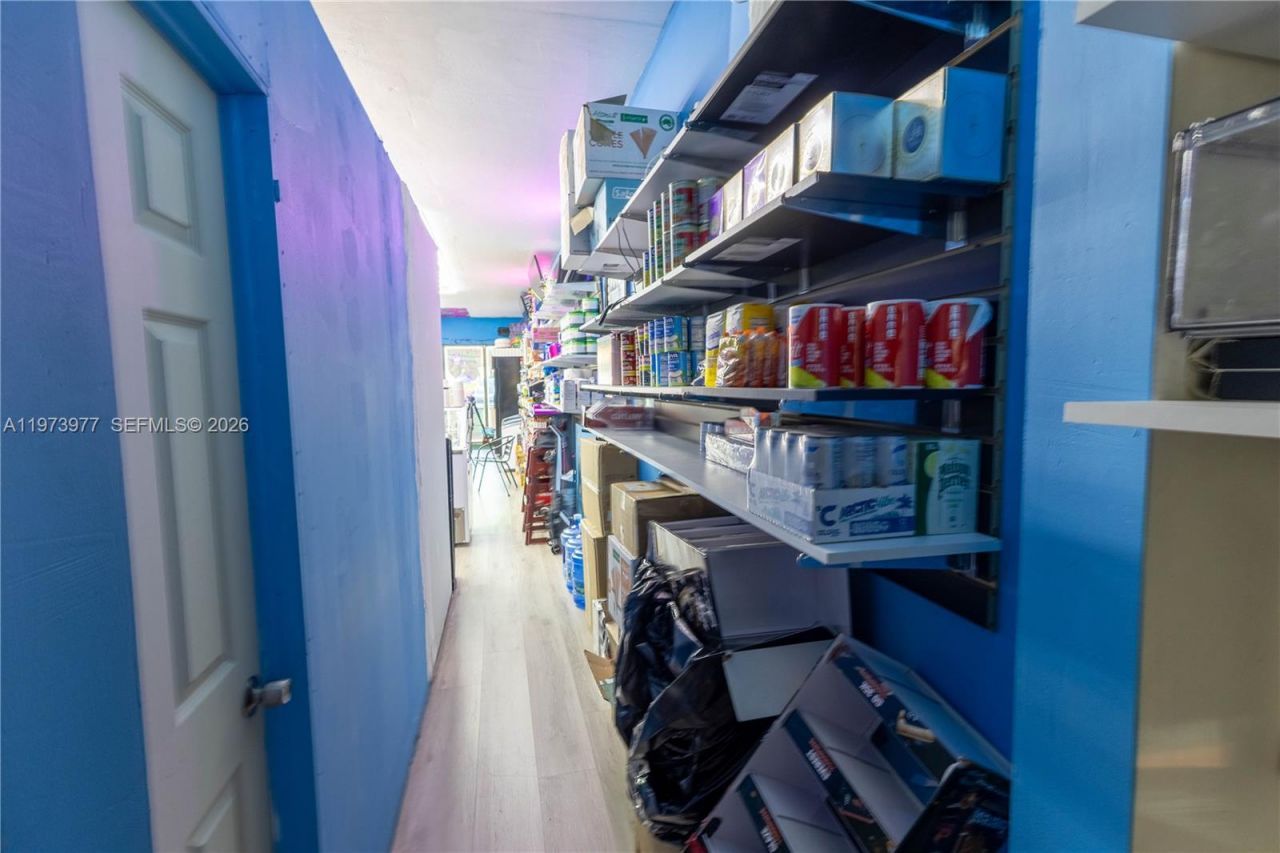 700 SW 17th Ave , Miami, FL 33135 Photo