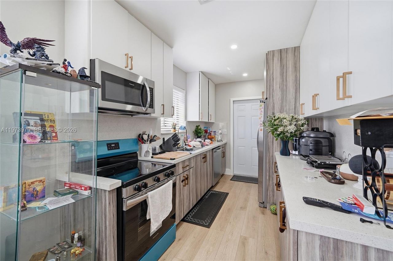 9007 SW 38th St, Miami, FL 33165 Photo