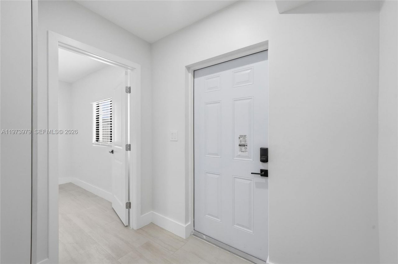 9007 SW 38th St, Miami, FL 33165 Photo