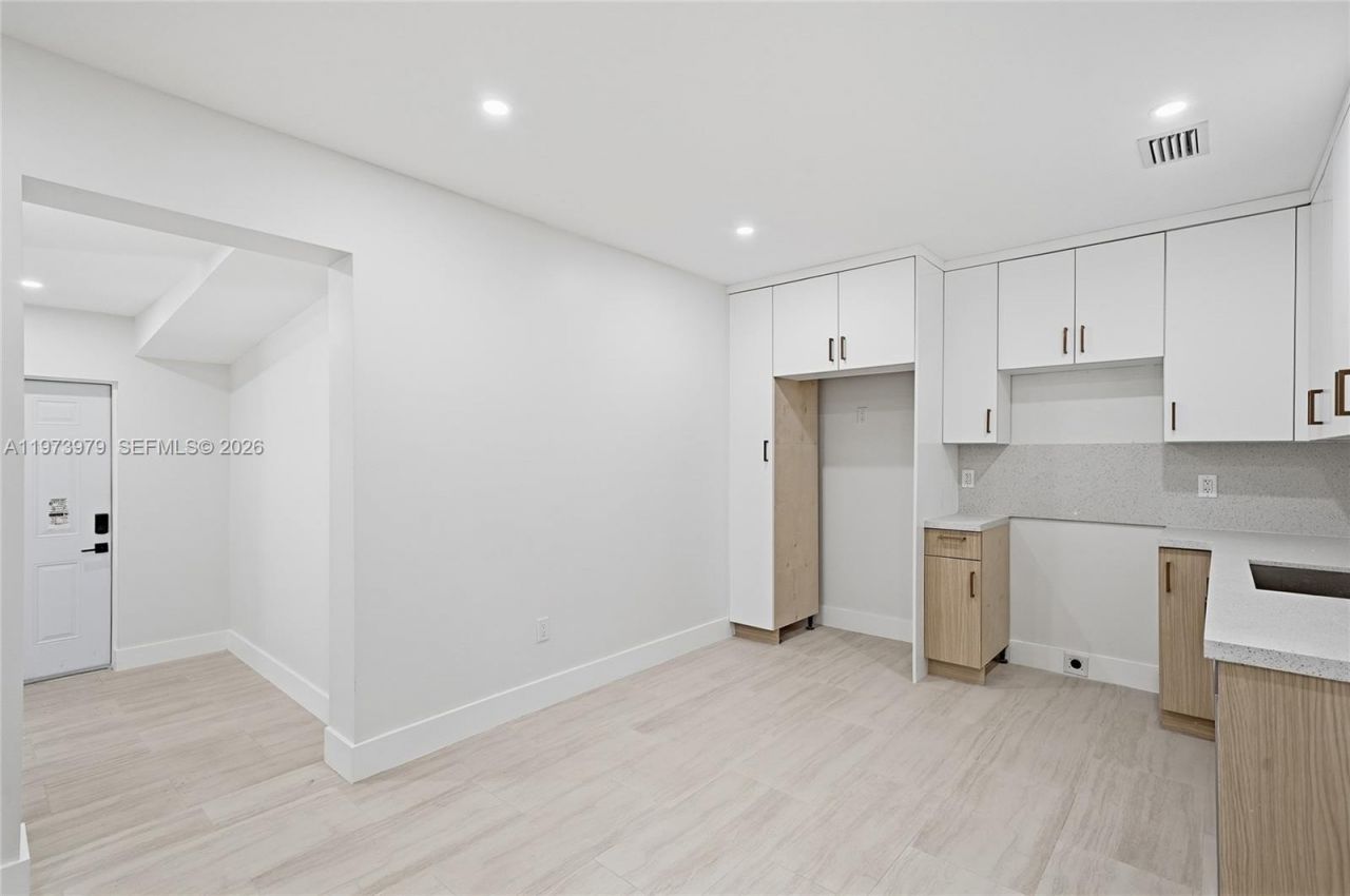 9007 SW 38th St, Miami, FL 33165 Photo