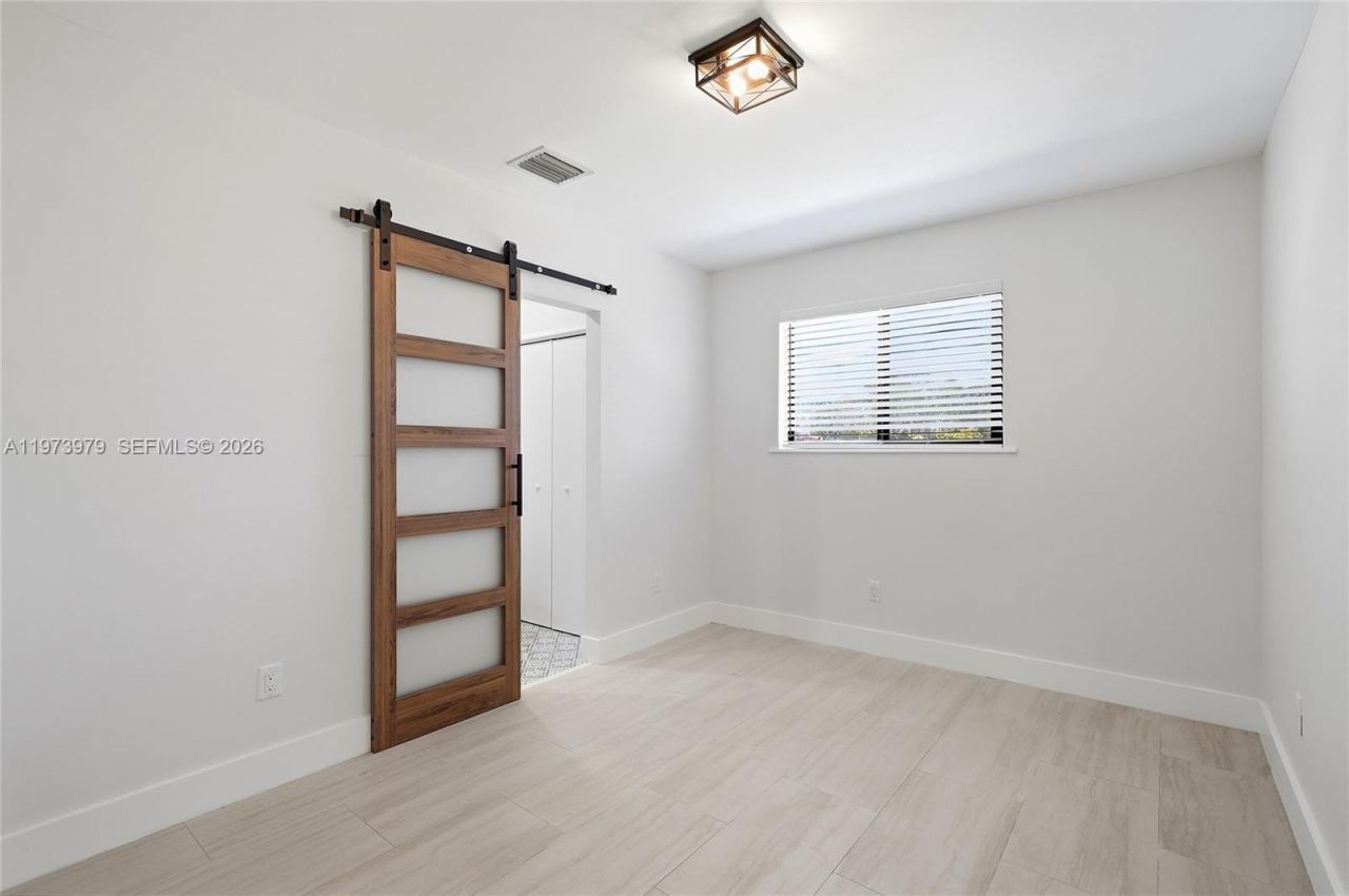 9007 SW 38th St, Miami, FL 33165 Photo