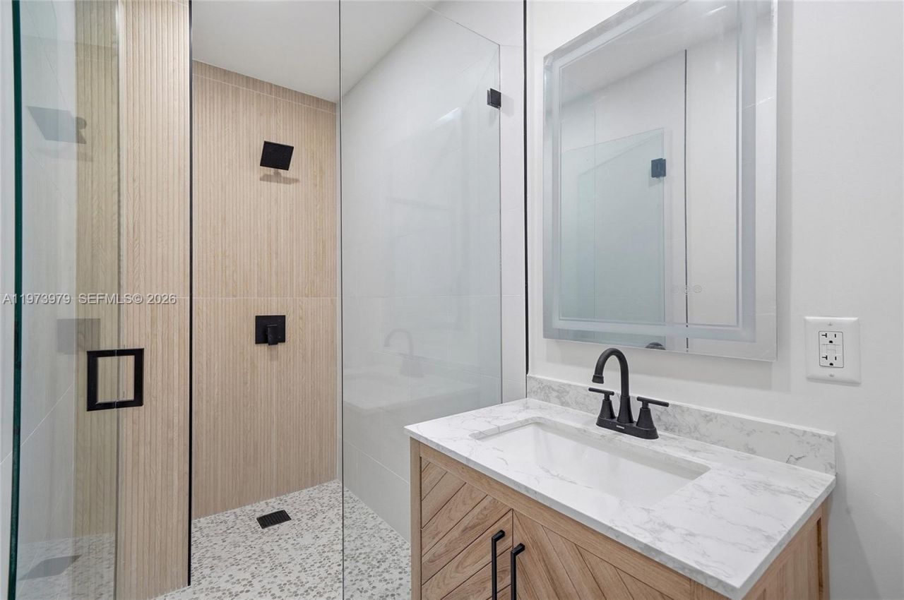 9007 SW 38th St, Miami, FL 33165 Photo