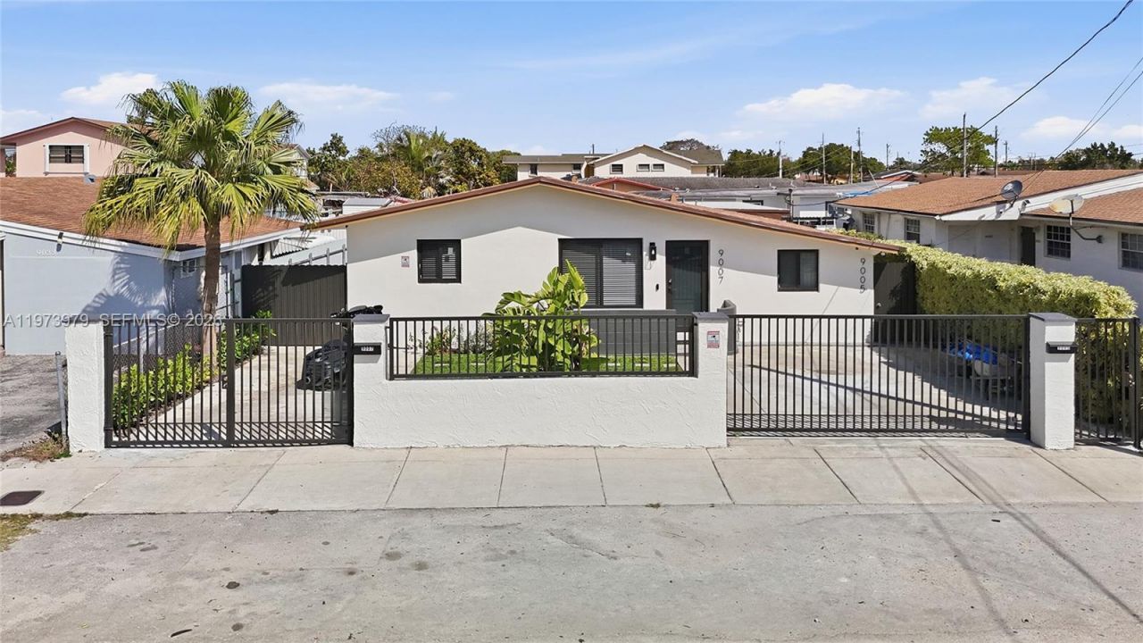 9007 SW 38th St, Miami, FL 33165 Photo