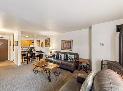 3535 Lake Tahoe Boulevard, Unit 204, South Lake Tahoe, CA 96150 Photo