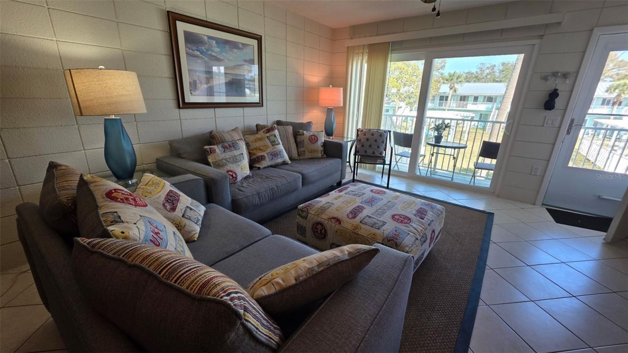 541 S Peninsula Avenue, Unit A21, New Smyrna Beach, FL 32169 Photo