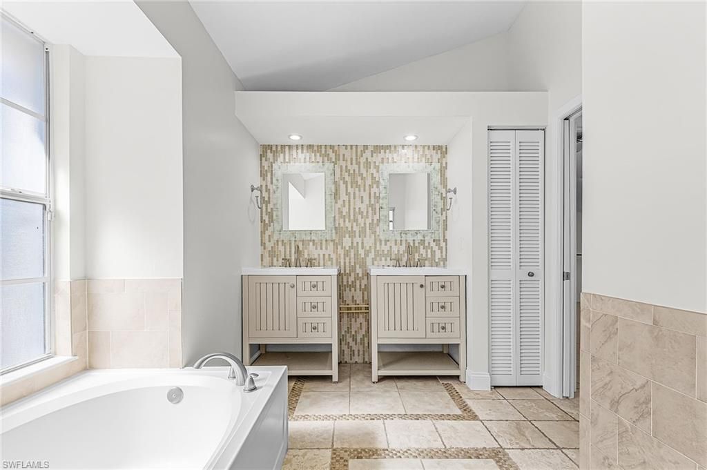 2205 SW 44th St , Cape Coral, FL 33914 Photo