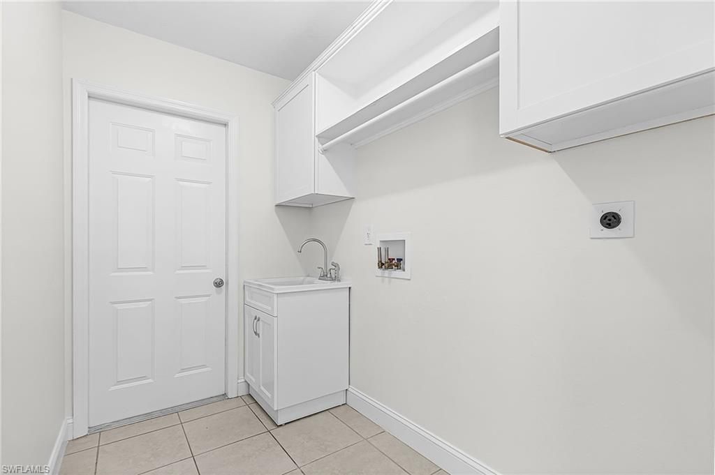 2205 SW 44th St, Cape Coral, FL 33914 Photo