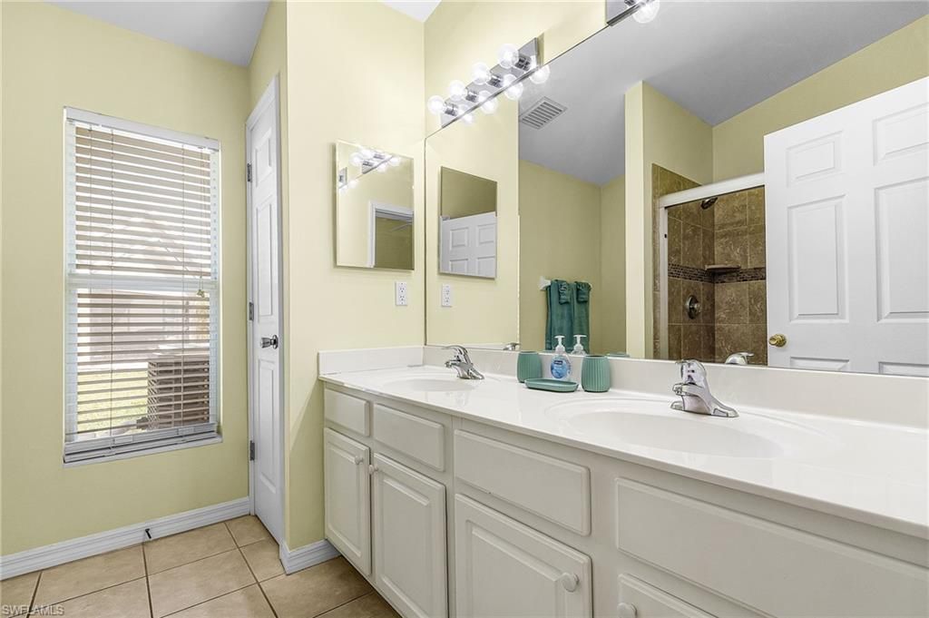 15591 Beach Pebble Way, Fort Myers, FL 33908 Photo