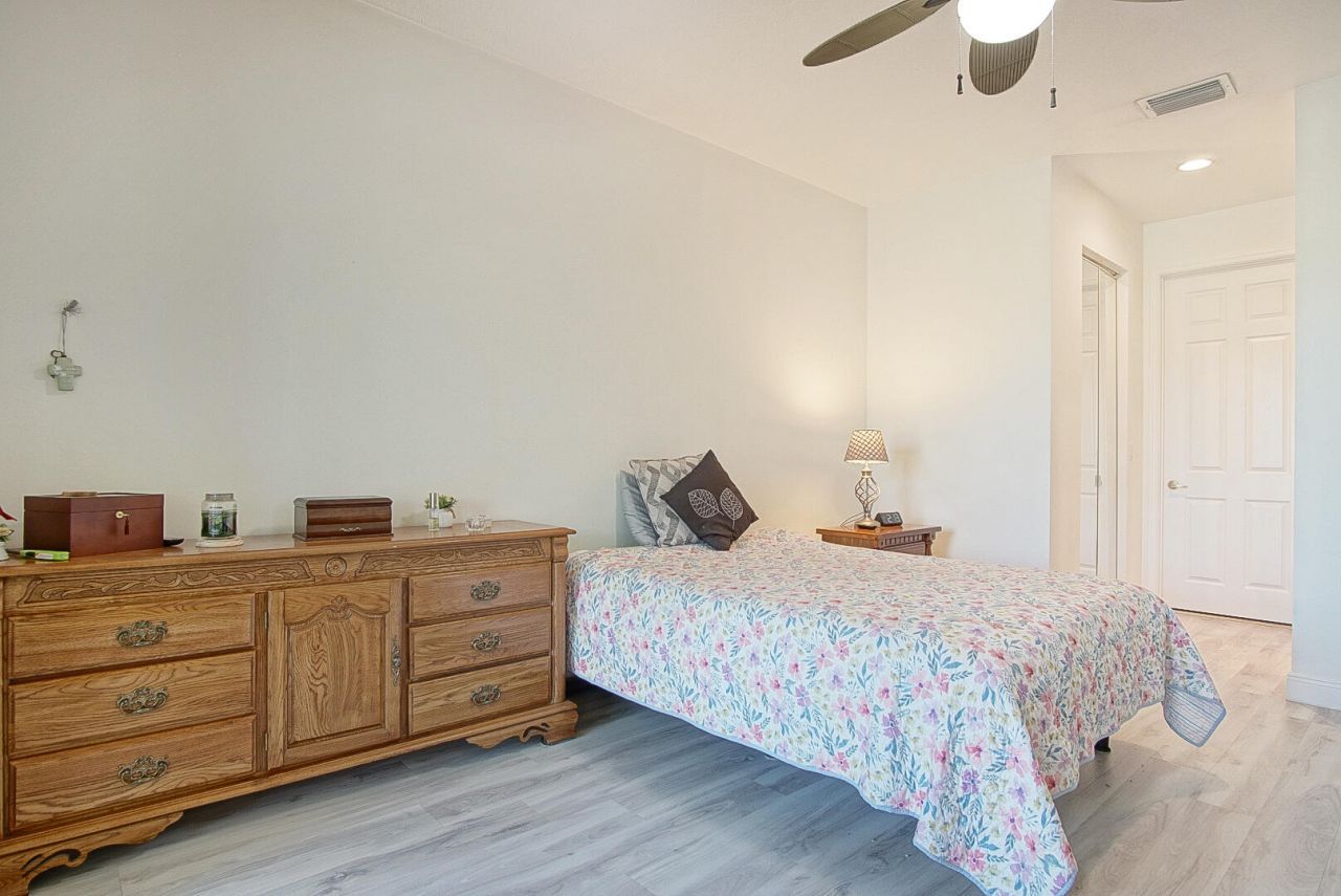 506 Mariner Bay Boulevard, Fort Pierce, FL 34949 Photo