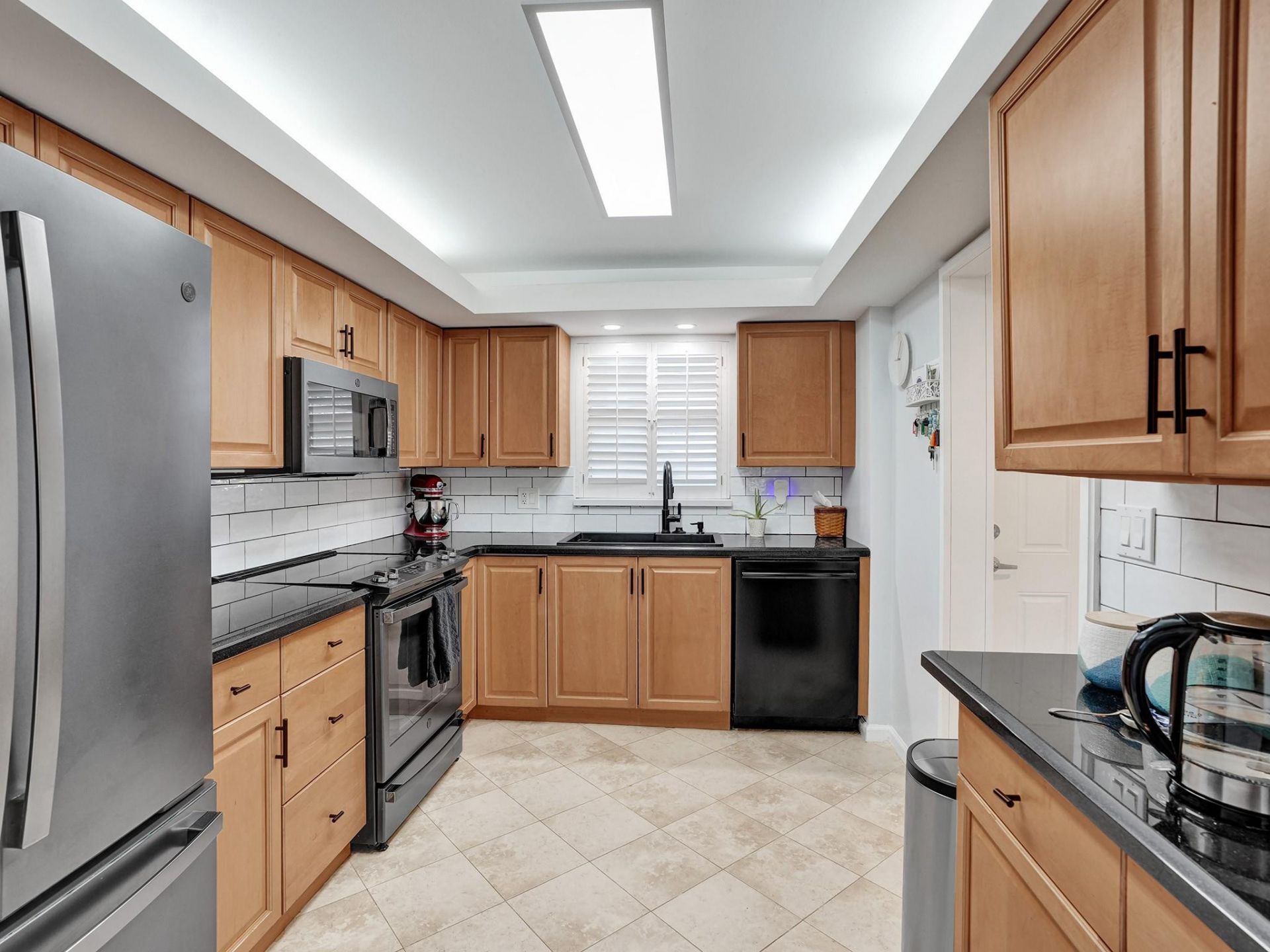 3051 NE 48th Street, Unit 205, Fort Lauderdale, FL 33308 Photo