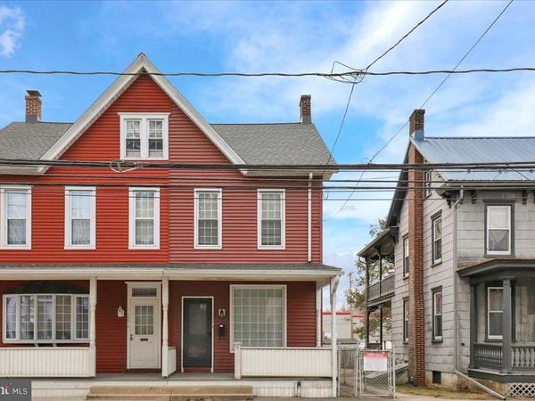 157 N TULPEHOCKEN STREET, PINE GROVE, PA 17963