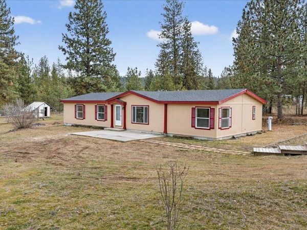 5648 W Green Pines Way, Deer Park, WA 99006