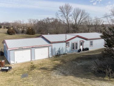 18826 54th Street, McLouth, KS 66054