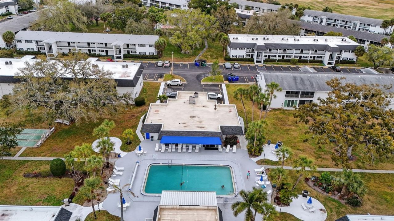 102 46th Avenue Terrace W, Unit 402, Bradenton, FL 34207 Photo