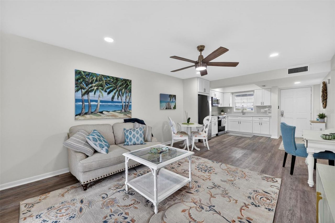 102 46th Avenue Terrace W, Unit 402, Bradenton, FL 34207 Photo