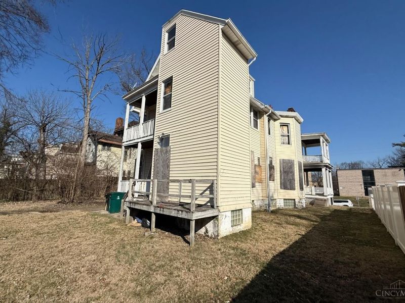 693 Gholson Avenue, Cincinnati, OH 45229 Photo 3