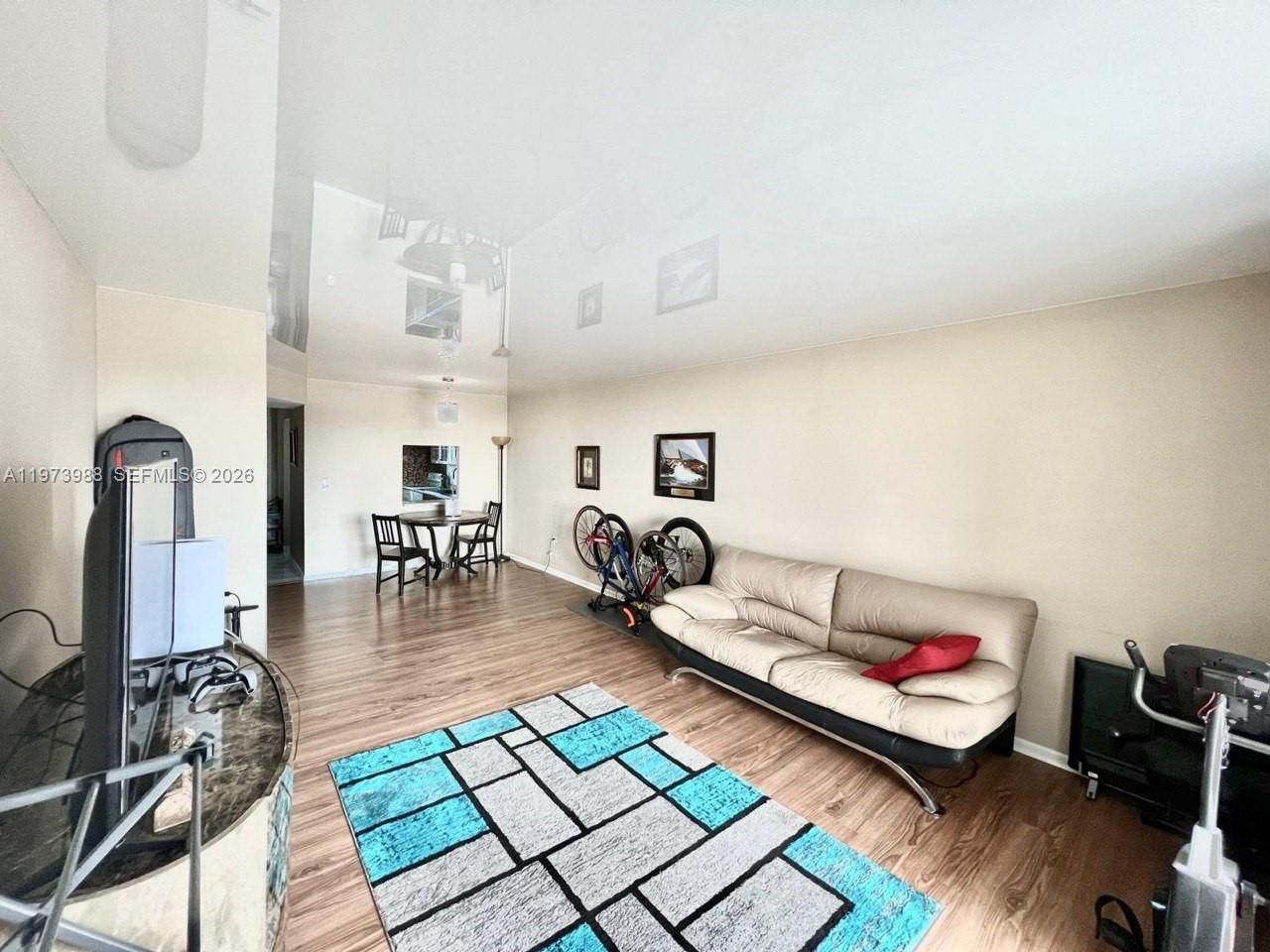 1700 NE 191st St, Unit 508, Miami, FL 33179 Photo