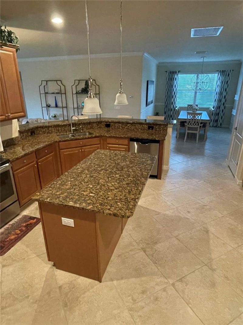 307 Whispering Palms Lane, Bradenton, FL 34212 Photo