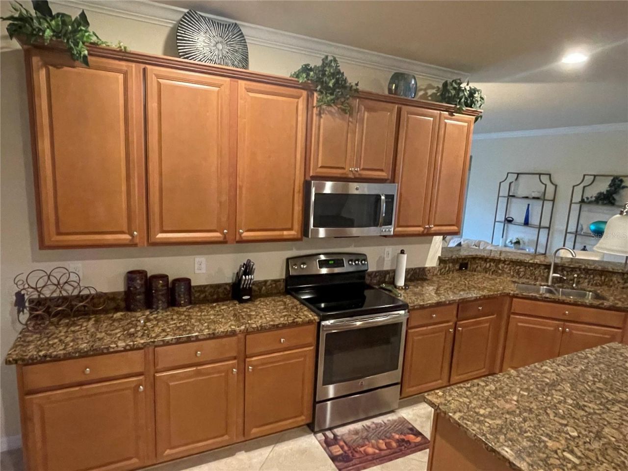 307 Whispering Palms Lane, Bradenton, FL 34212 Photo