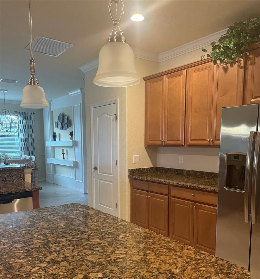 307 Whispering Palms Lane, Bradenton, FL 34212 Photo