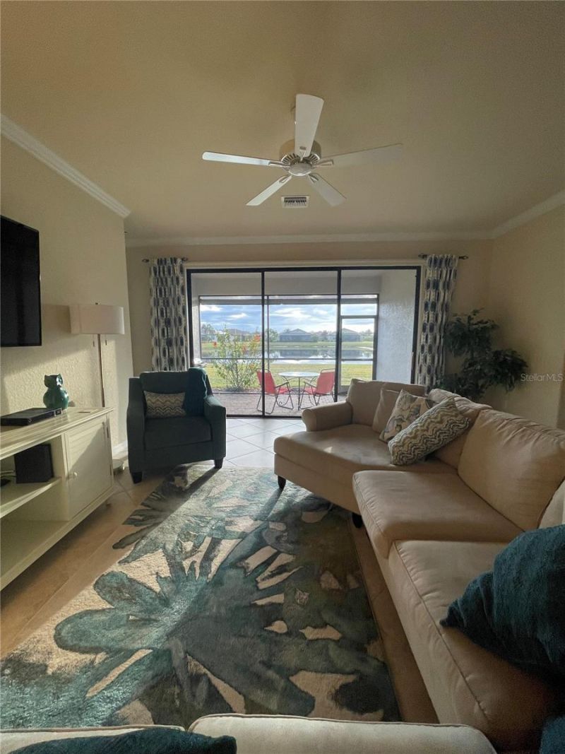 307 Whispering Palms Lane, Bradenton, FL 34212 Photo