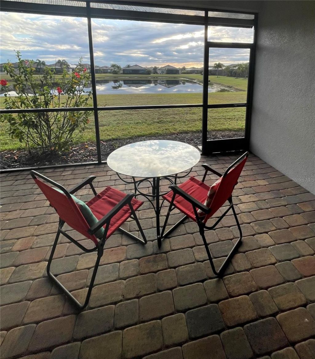 307 Whispering Palms Lane, Bradenton, FL 34212 Photo