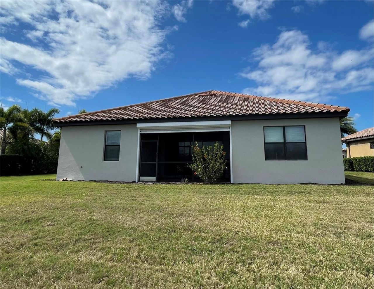 307 Whispering Palms Lane, Bradenton, FL 34212 Photo