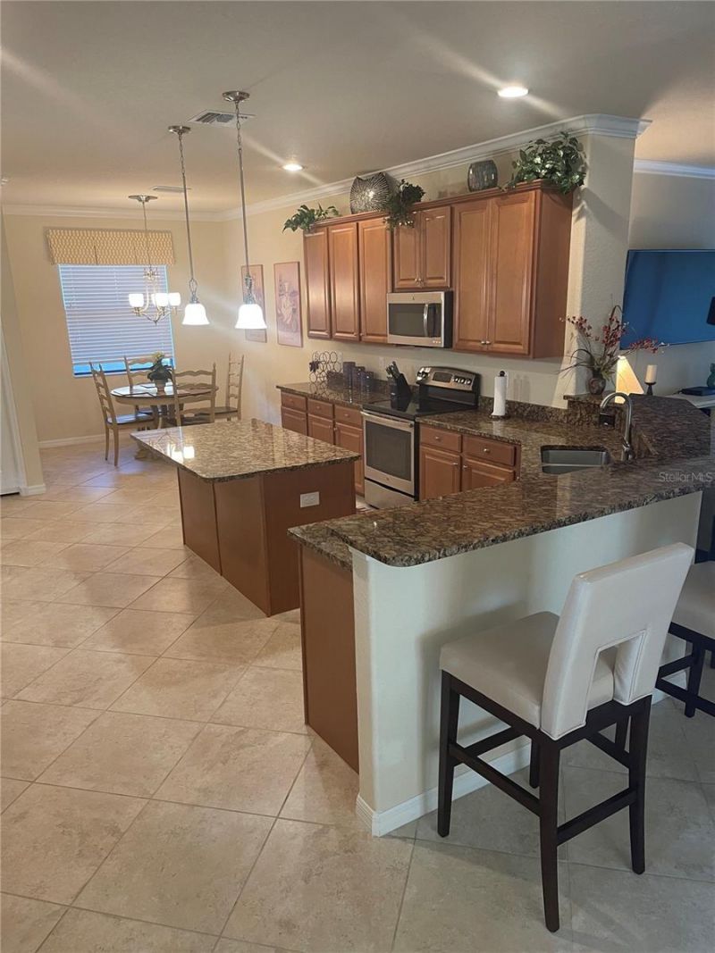 307 Whispering Palms Lane, Bradenton, FL 34212 Photo