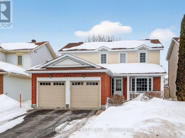 6105 Lariviere Crescent, Ottawa, ON K1W1C6