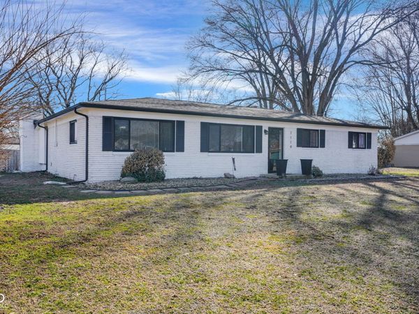 7114 S Midland Avenue, Columbus, IN 47201
