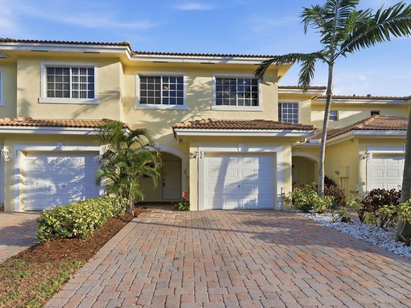 836 Imperial Lake Rd, West Palm Beach, FL 33413