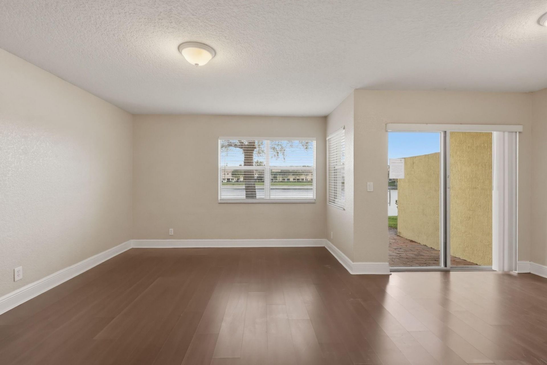 836 Imperial Lake Rd, West Palm Beach, FL 33413 Photo