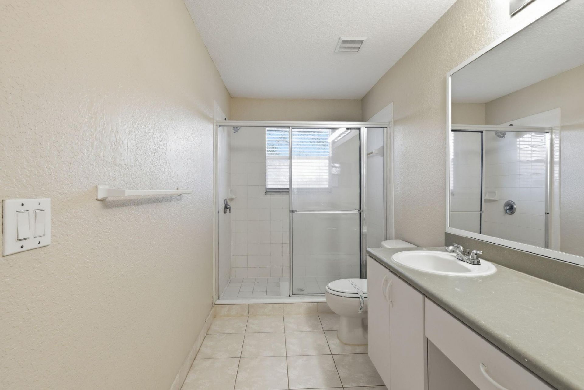 836 Imperial Lake Rd, West Palm Beach, FL 33413 Photo