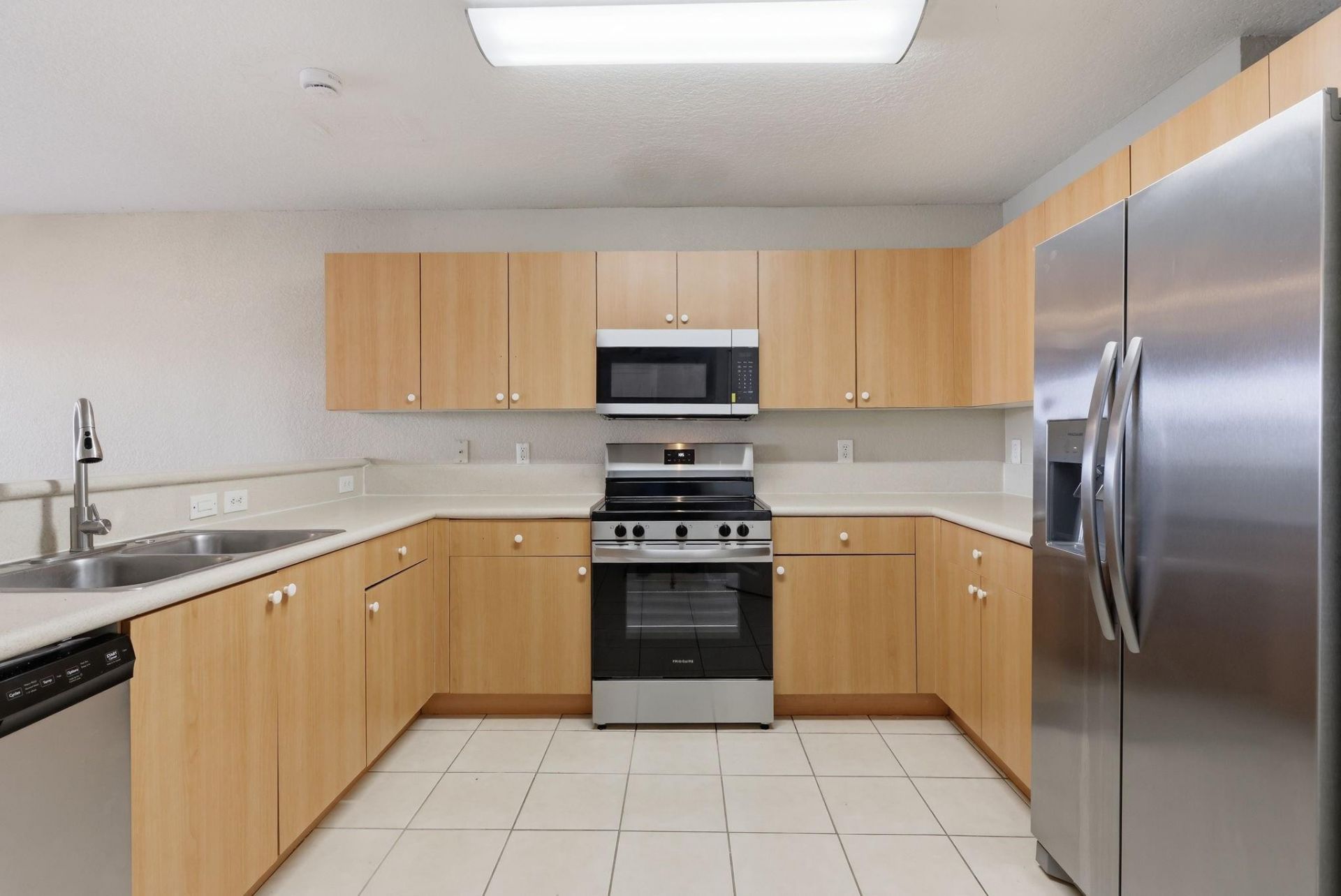 836 Imperial Lake Rd, West Palm Beach, FL 33413 Photo