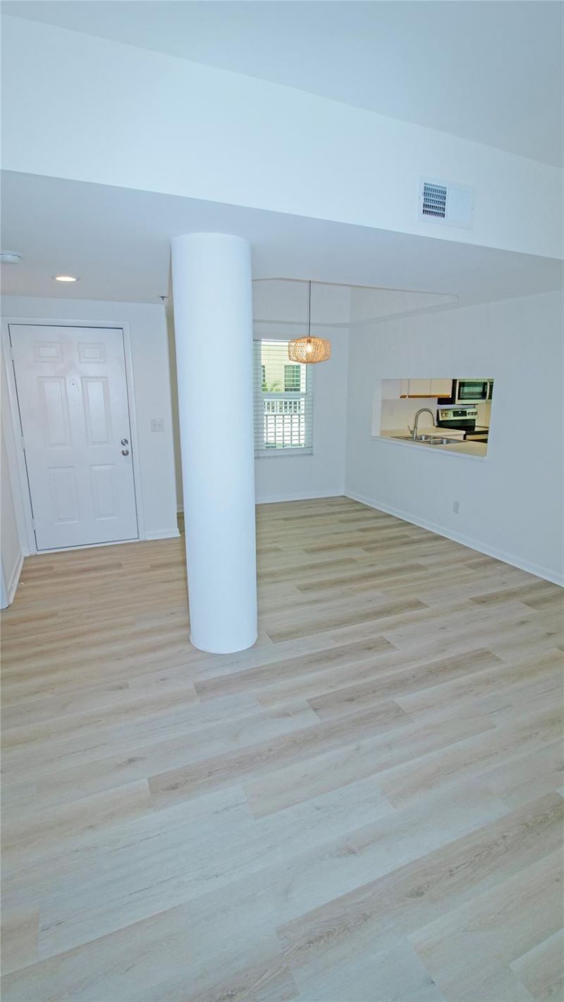 221 NE Plantation Road, Unit 213, Stuart, FL 34996 Photo