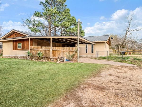 970 Mansfield Road, Reno, TX 75462