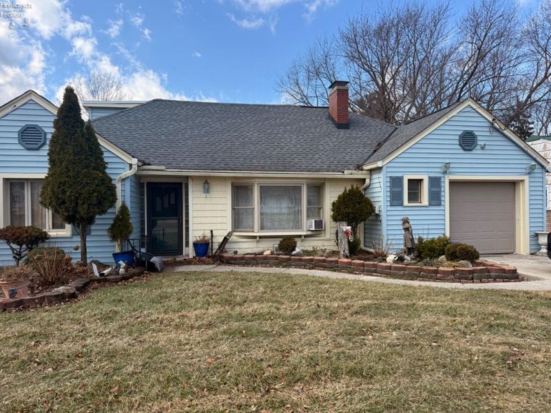 1807 Mills Street, Sandusky, OH 44870 Photo 2