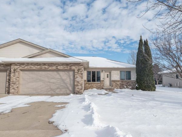 1002 9th Avenue SE, Barnesville, MN 56514