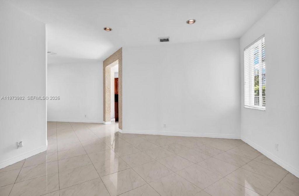 1386 Canary Island Dr , Weston, FL 33327 Photo