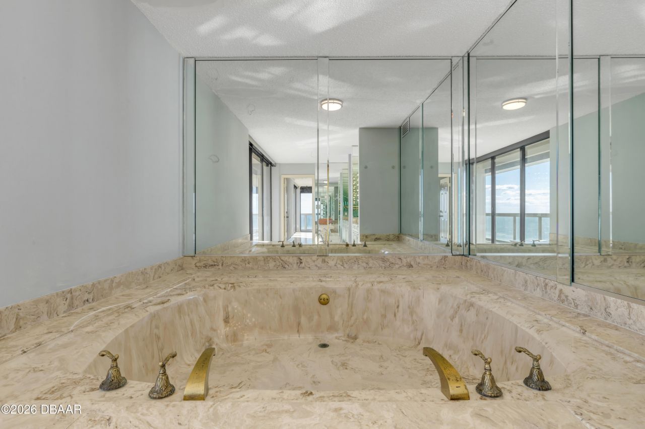 3000 N Atlantic Avenue, Unit 180, Daytona Beach, FL 32118 Photo