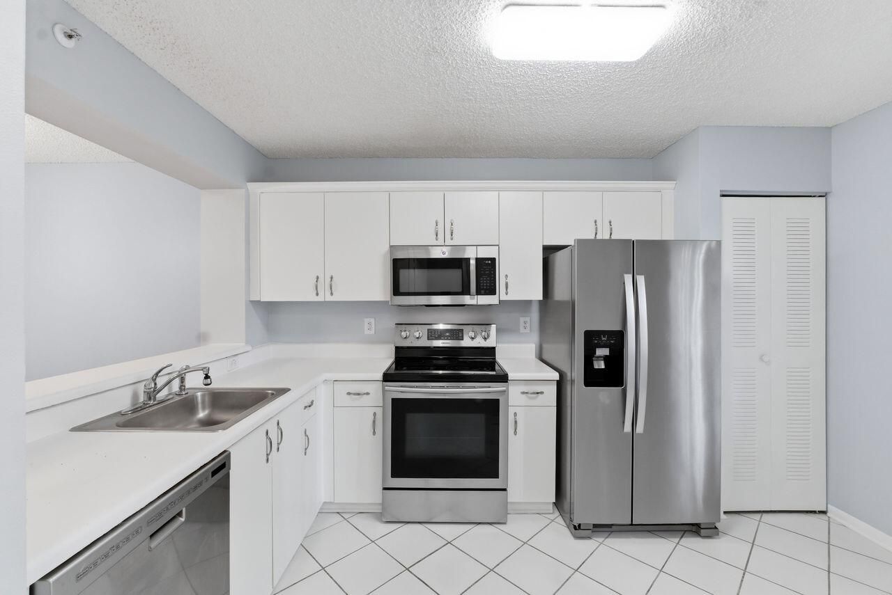 9511 Weldon Circle, Unit G 207, Tamarac, FL 33321 Photo