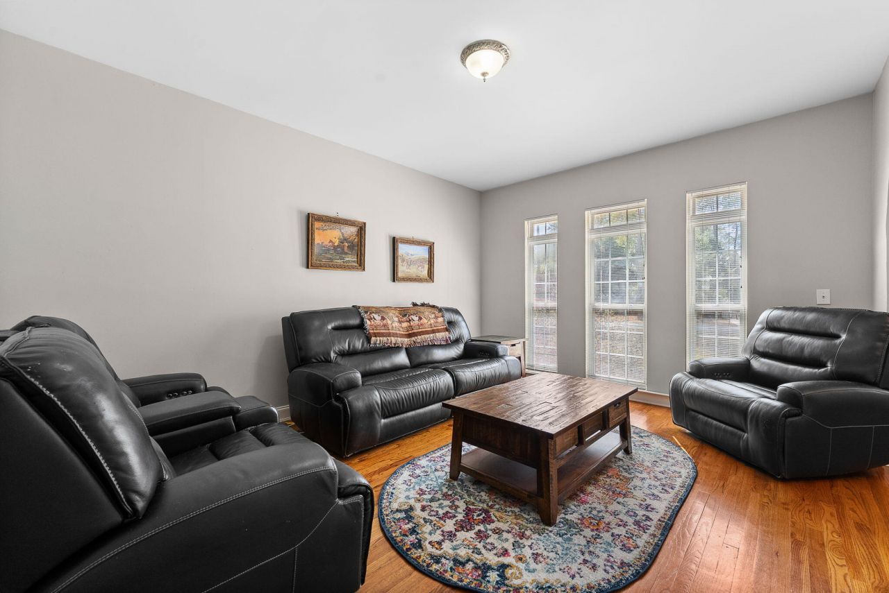 121 Wintergreen Road Photo 10