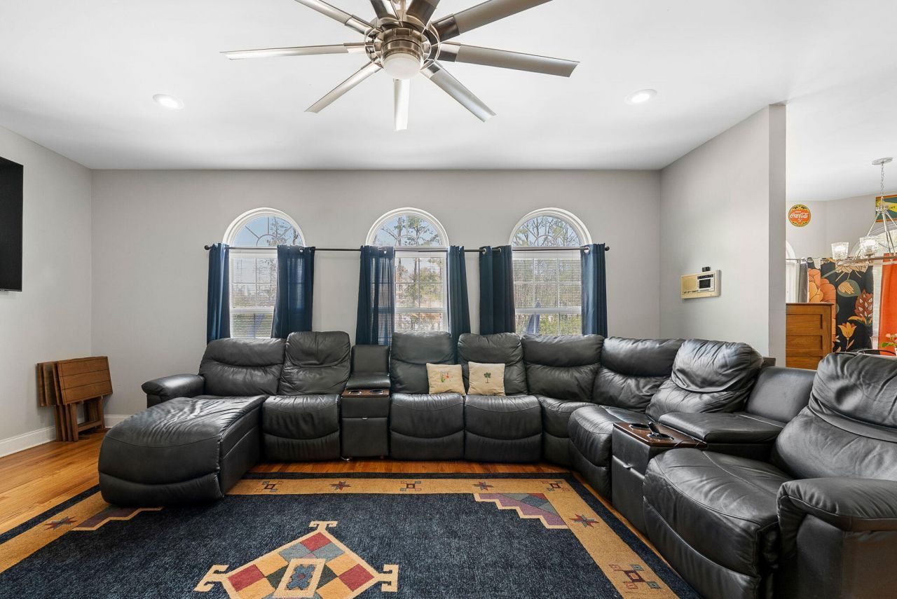 121 Wintergreen Road Photo 24